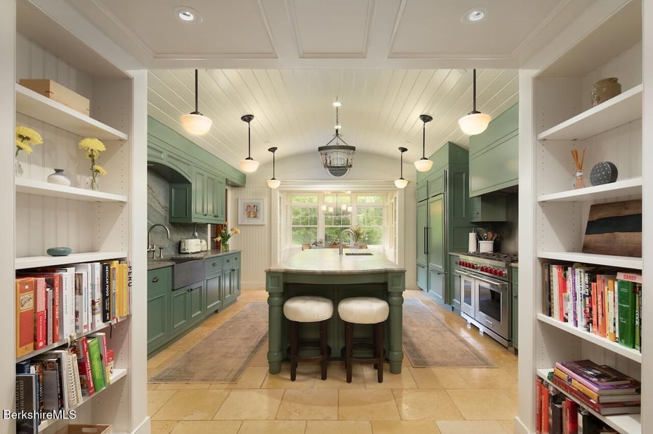 Alford Single Family Photo 21