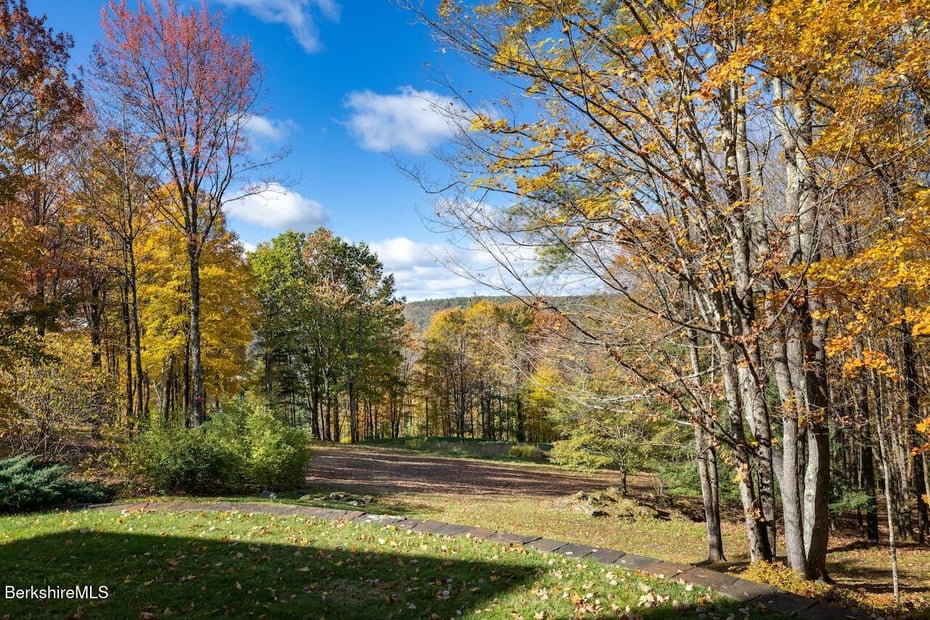 Alford Single Family Photo 46