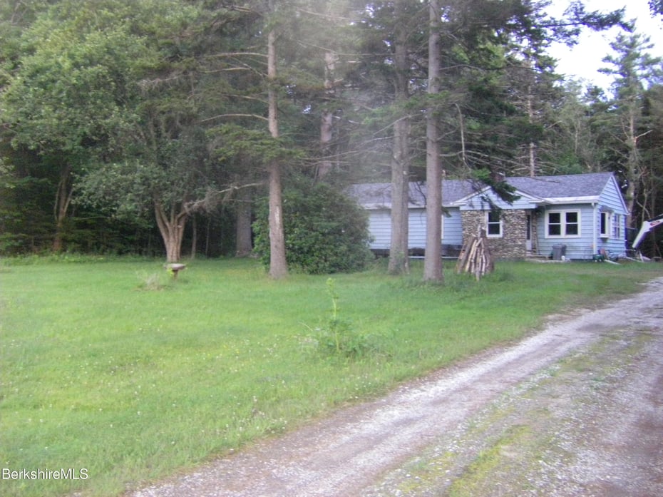 70 Mohawk Trail Photo 3
