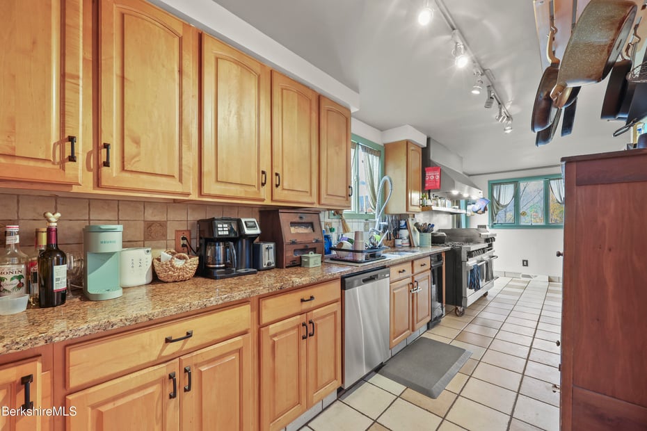 490 Kirchner Rd Photo 8