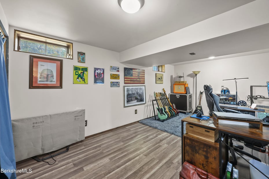 490 Kirchner Rd Photo 22