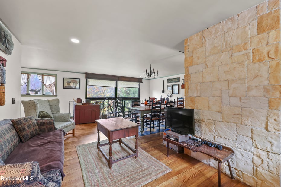 490 Kirchner Rd Photo 13