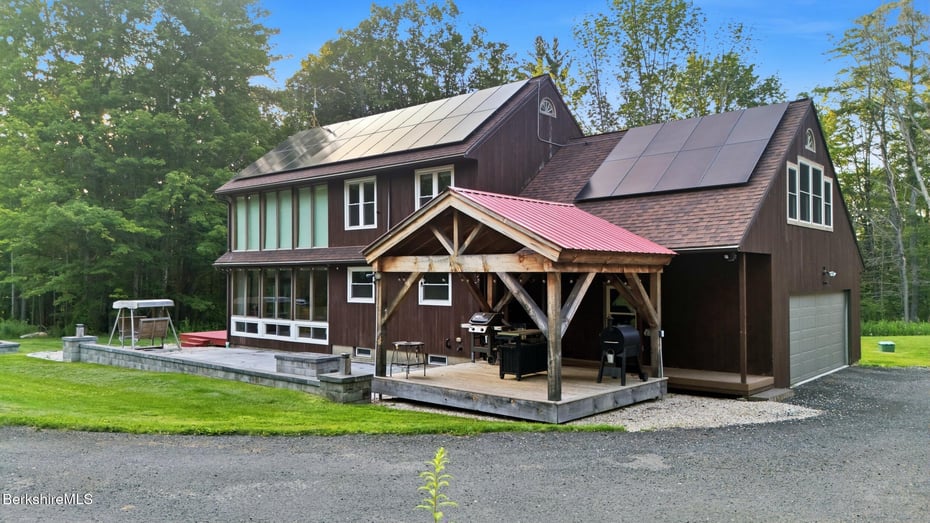 191 Fox Rd Photo 3