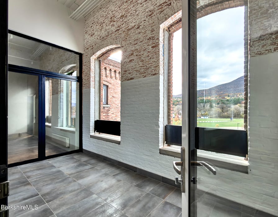 520 State Rd  #402 Photo 12