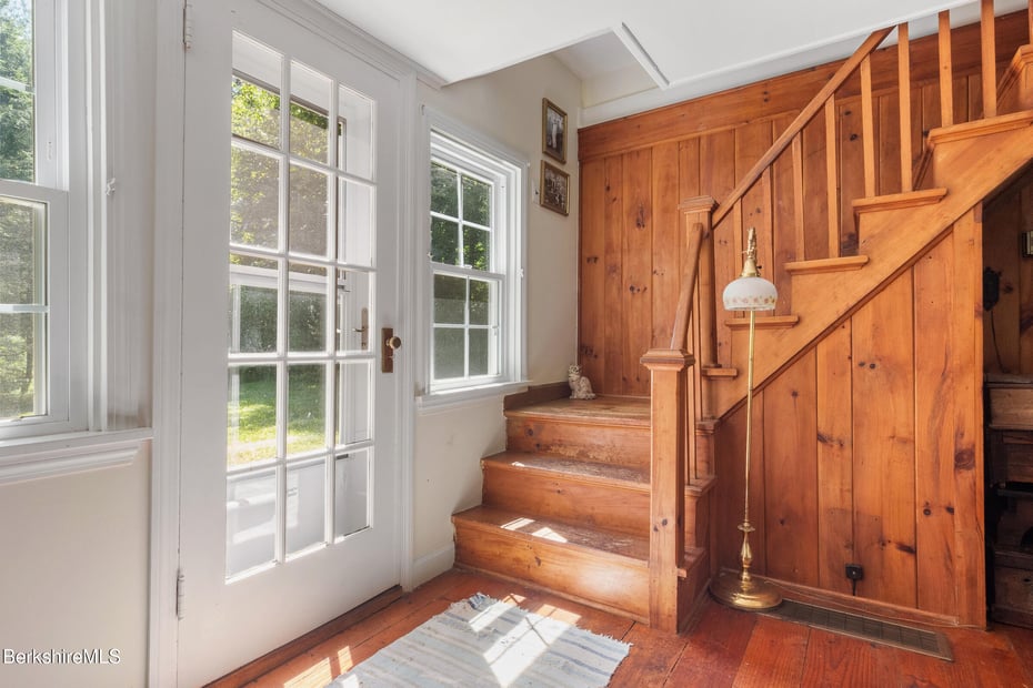 35 Bidwell Rd Photo 15