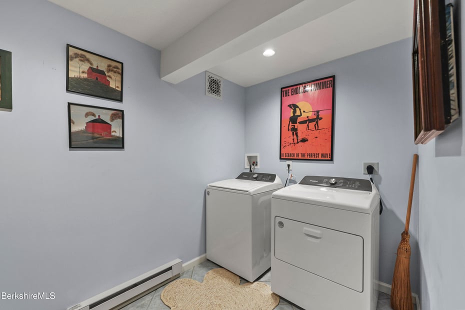 770 Summer St  #3A Photo 32