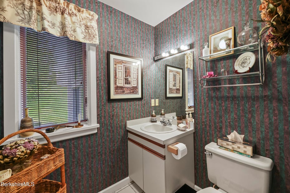 770 Summer St  #3A Photo 27