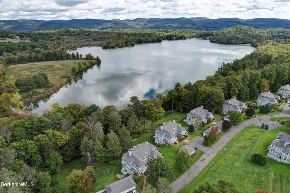 770 Summer St  #3A Photo 2