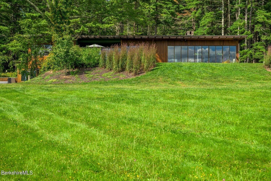 651 Hayes Hill Rd Photo 2