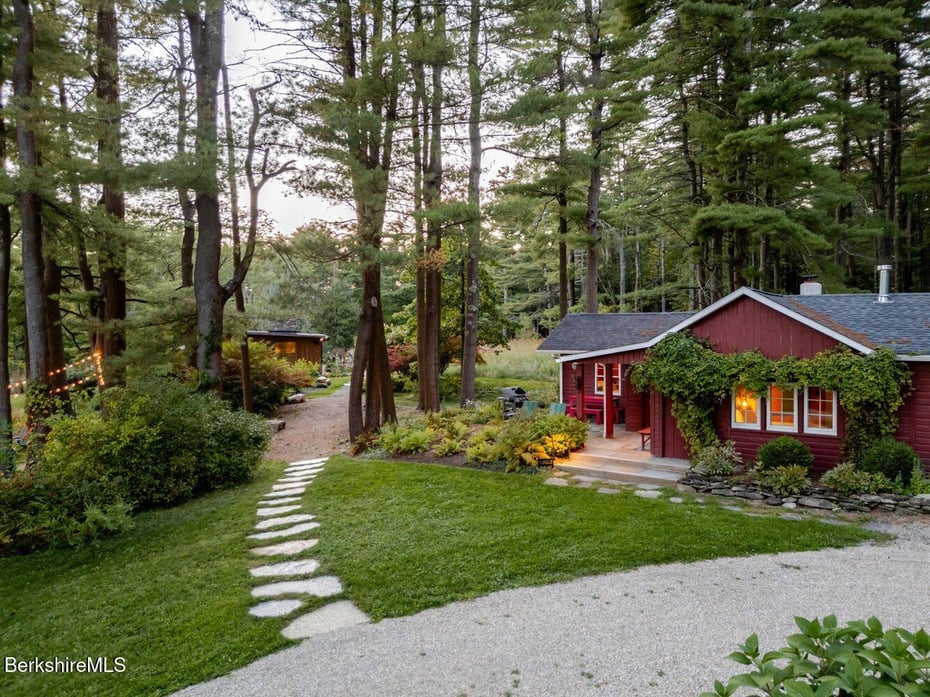 651 Hayes Hill Rd Photo 4