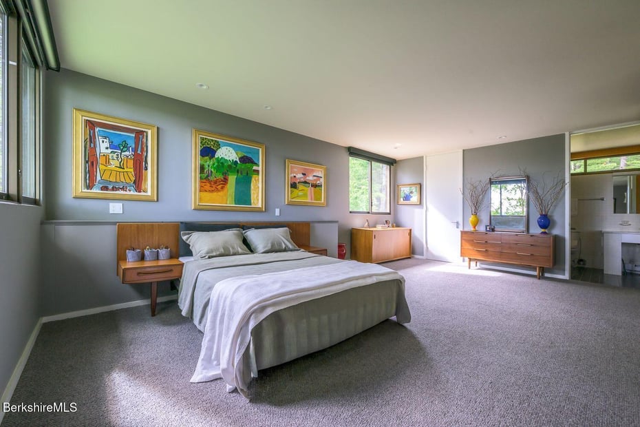 651 Hayes Hill Rd Photo 32