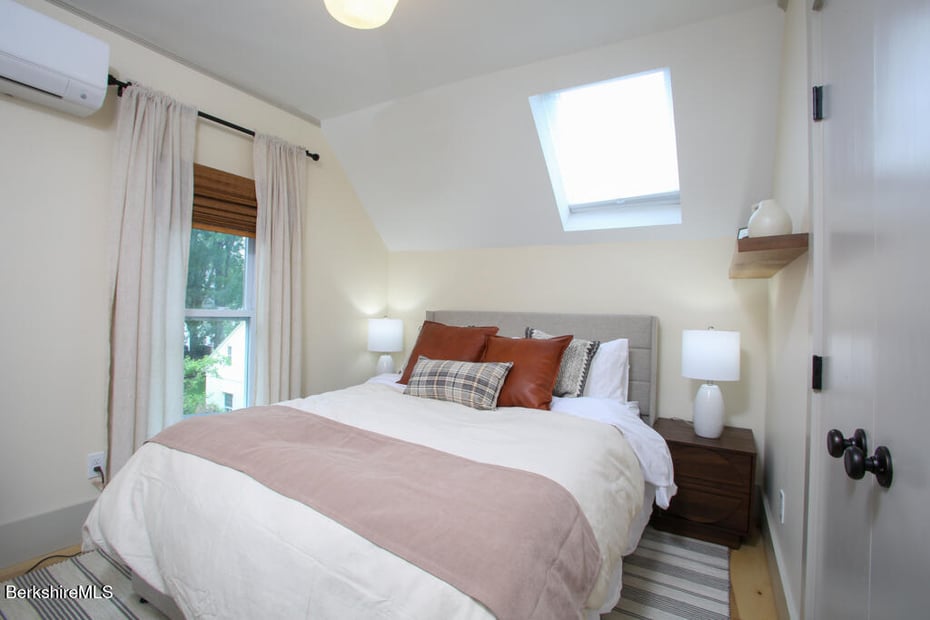 44 Main St  #3 Photo 9