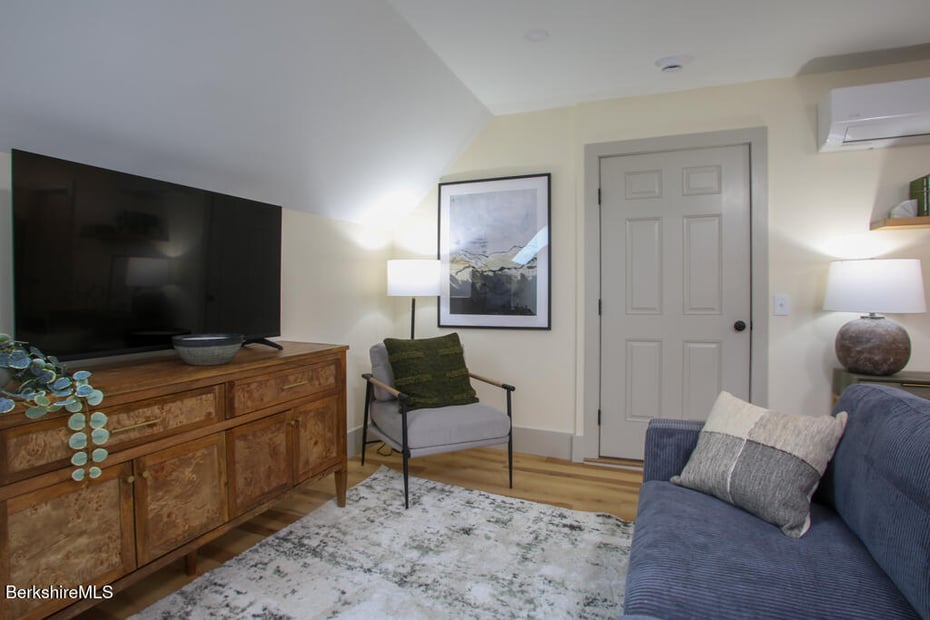 44 Main St  #3 Photo 4