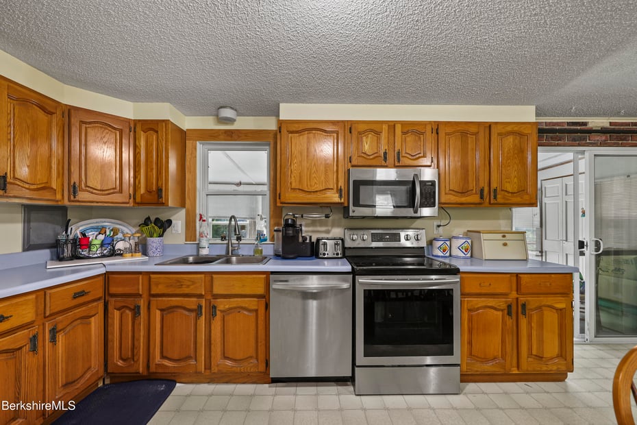 39 Fieldwood Dr Photo 10