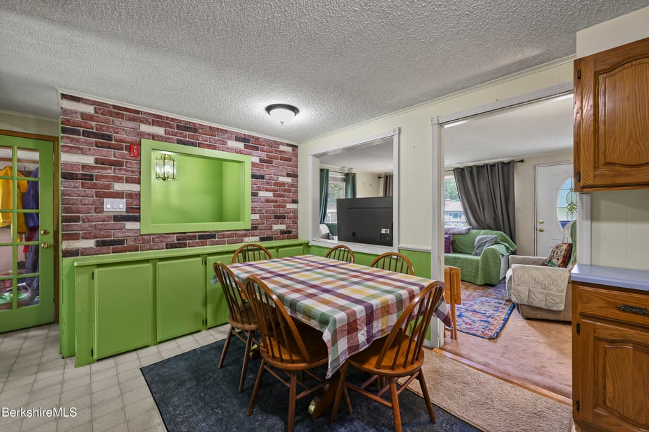 39 Fieldwood Dr Photo 12