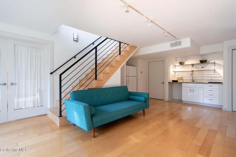 324 Park St Photo 26