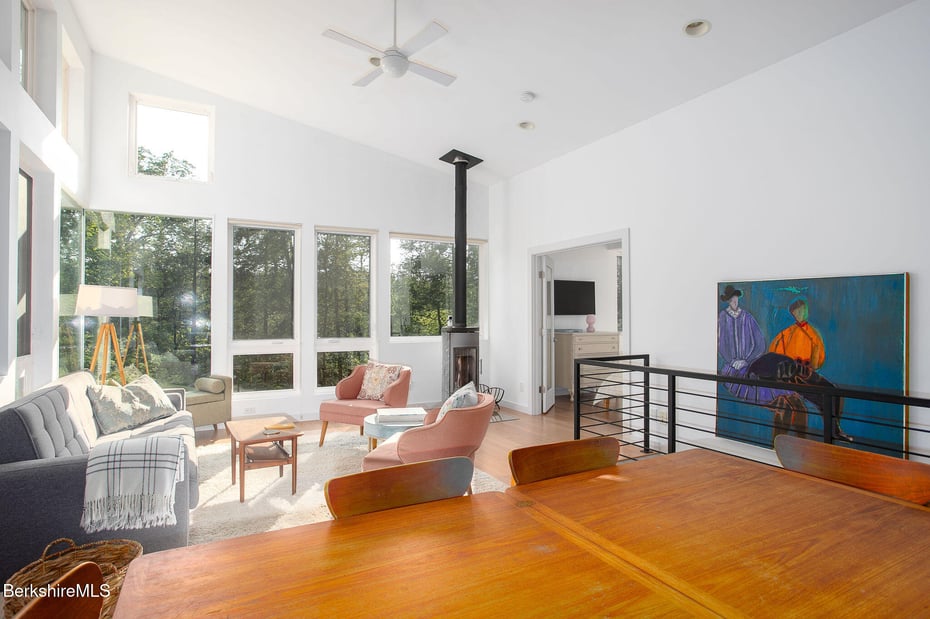 324 Park St Photo 15