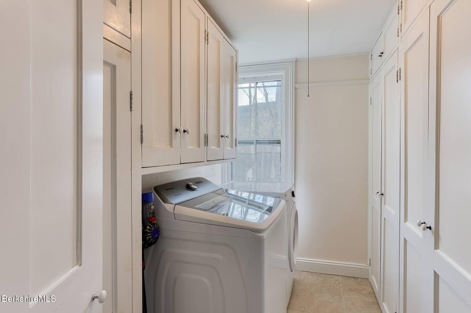 21 Stockbridge Rd Photo 42