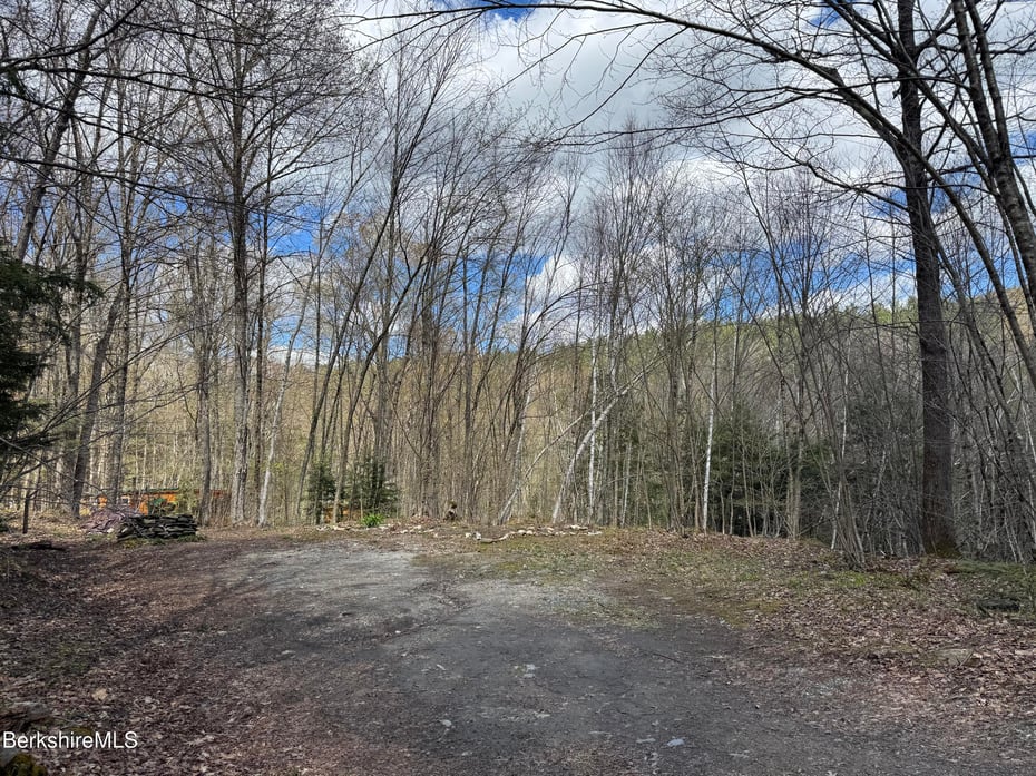 141 Stage Rd Photo 4