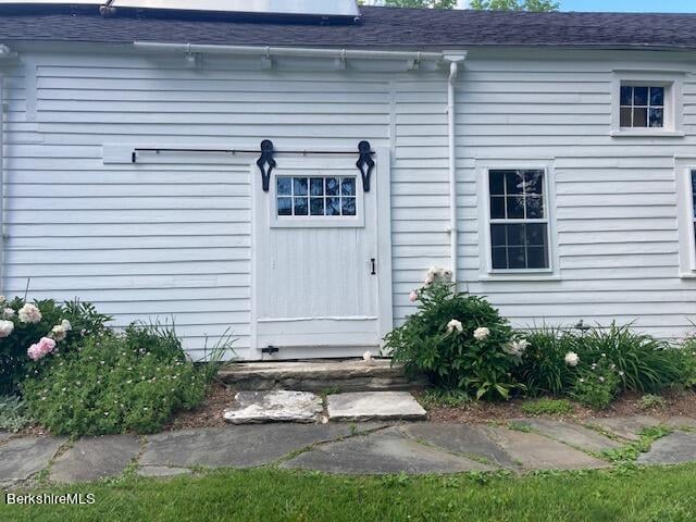 34 Seekonk Cross Rd Photo 5