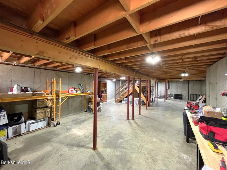 1020 Cascade St Photo 47