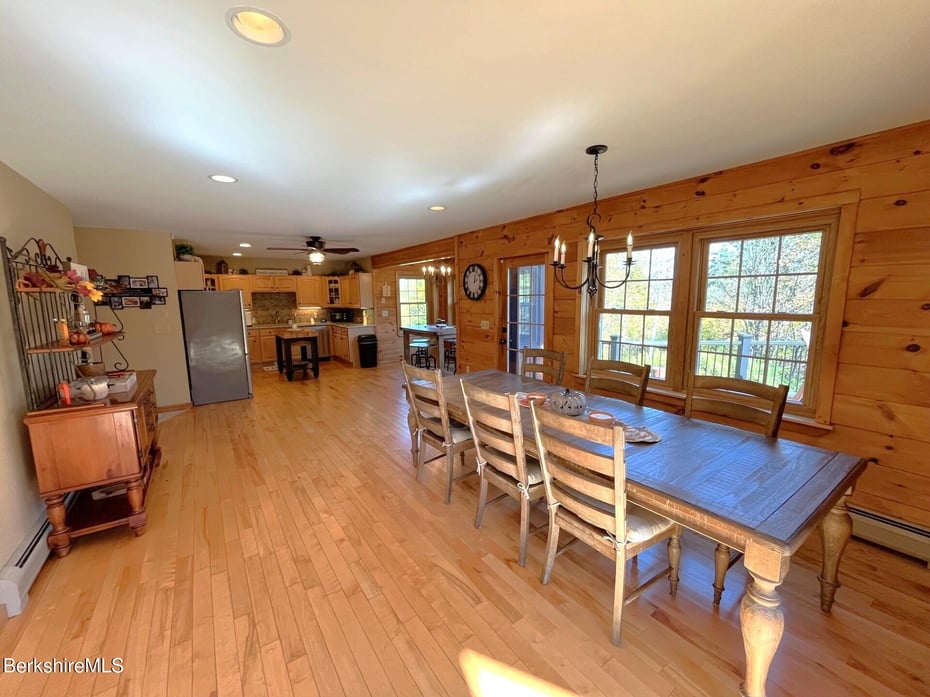 1020 Cascade St Photo 21