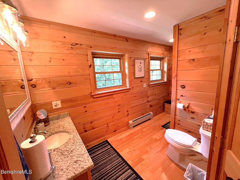 1020 Cascade St Photo 43