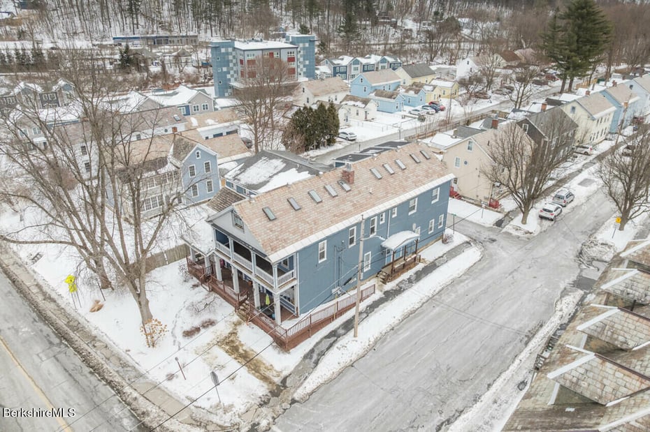 290 Cole Ave Photo 4