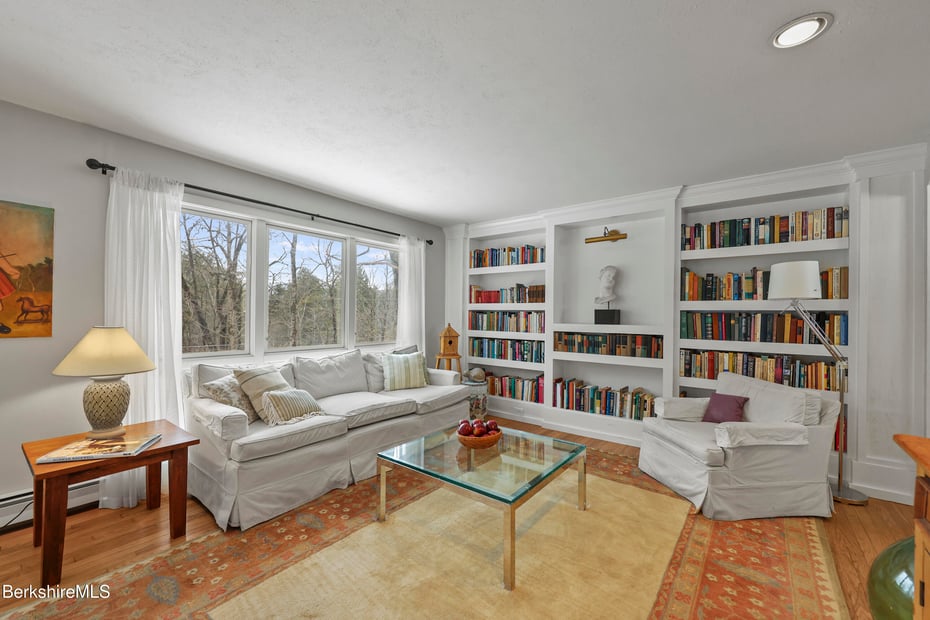 40 Prospect Hill Rd Photo 7