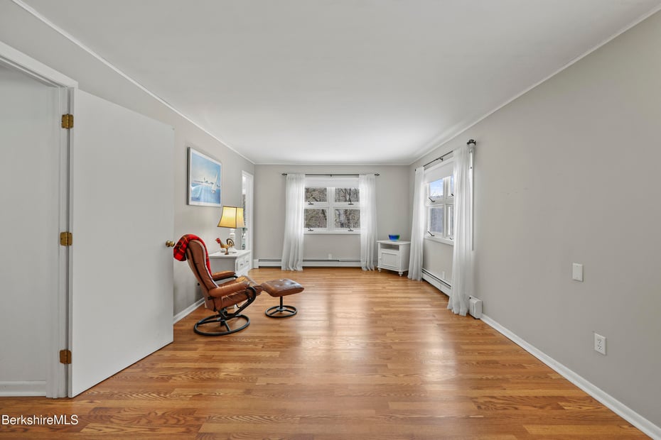 40 Prospect Hill Rd Photo 23