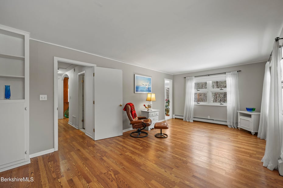 40 Prospect Hill Rd Photo 21