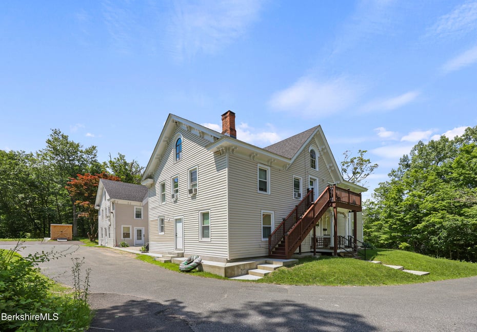 45 Forest St Photo 42