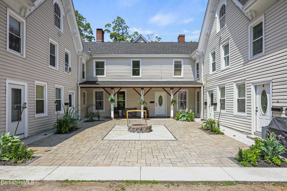 45 Forest St Photo 37