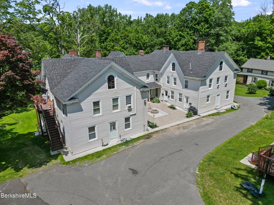 45 Forest St Photo 47