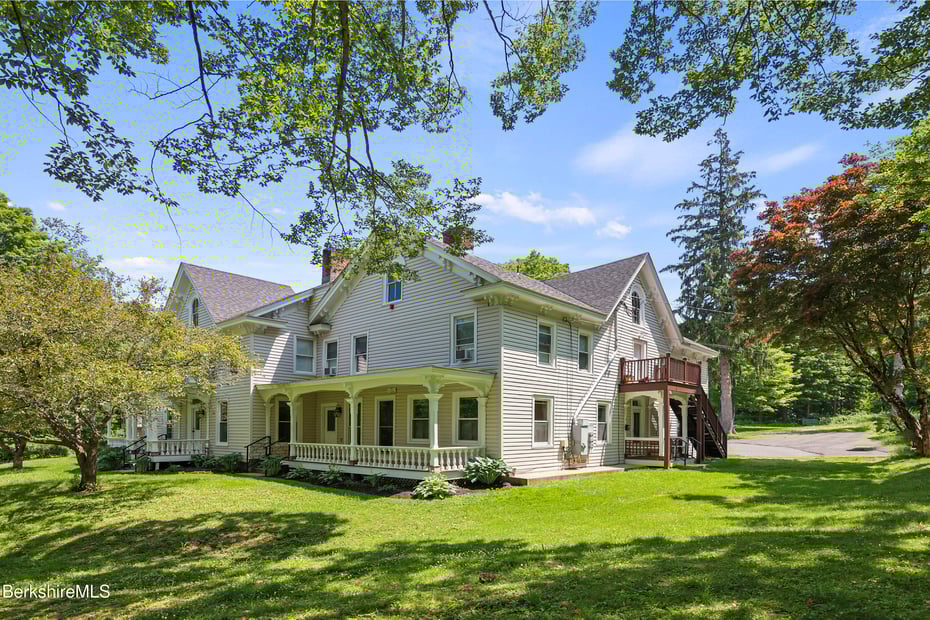 45 Forest St Photo 36