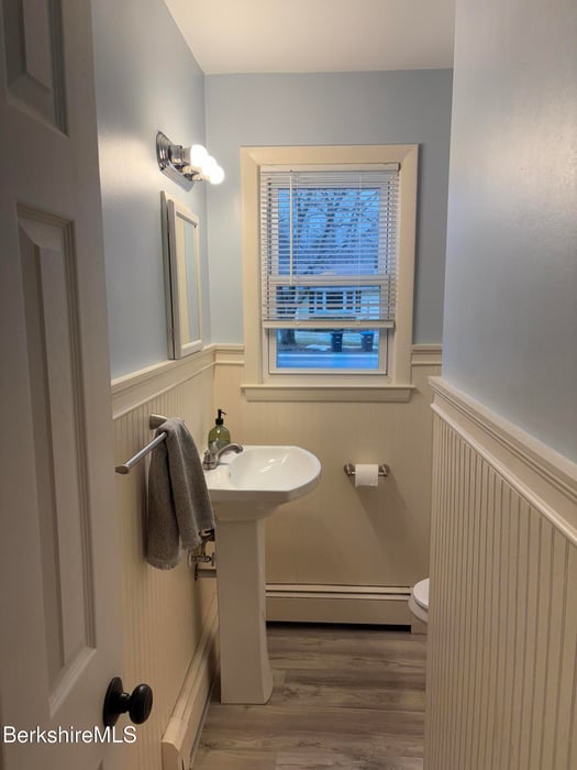 72 Nancy Ave Photo 21