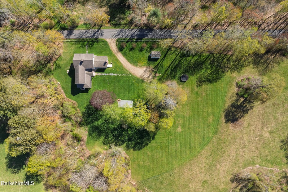 304 Hickey Hill Rd Photo 5