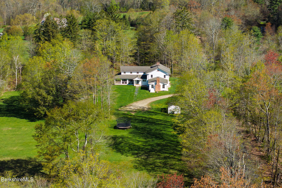 304 Hickey Hill Rd Photo 8