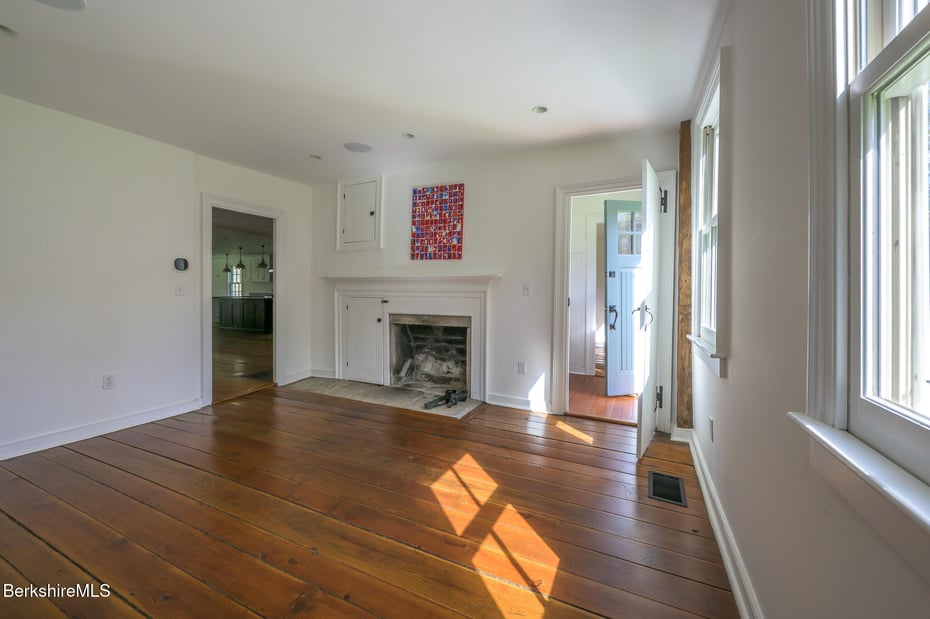 304 Hickey Hill Rd Photo 23