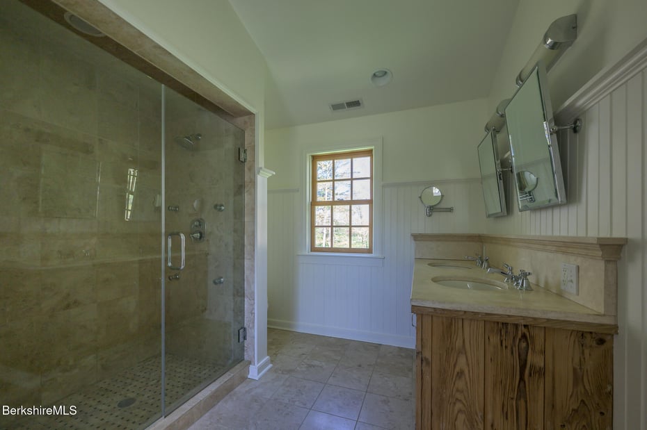 304 Hickey Hill Rd Photo 43