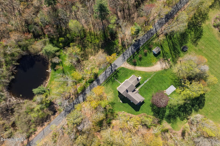 304 Hickey Hill Rd Photo 6