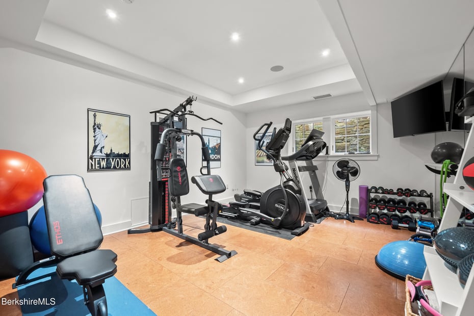 30 East Rd Photo 24