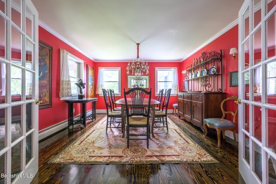 176 West Center Rd Photo 28