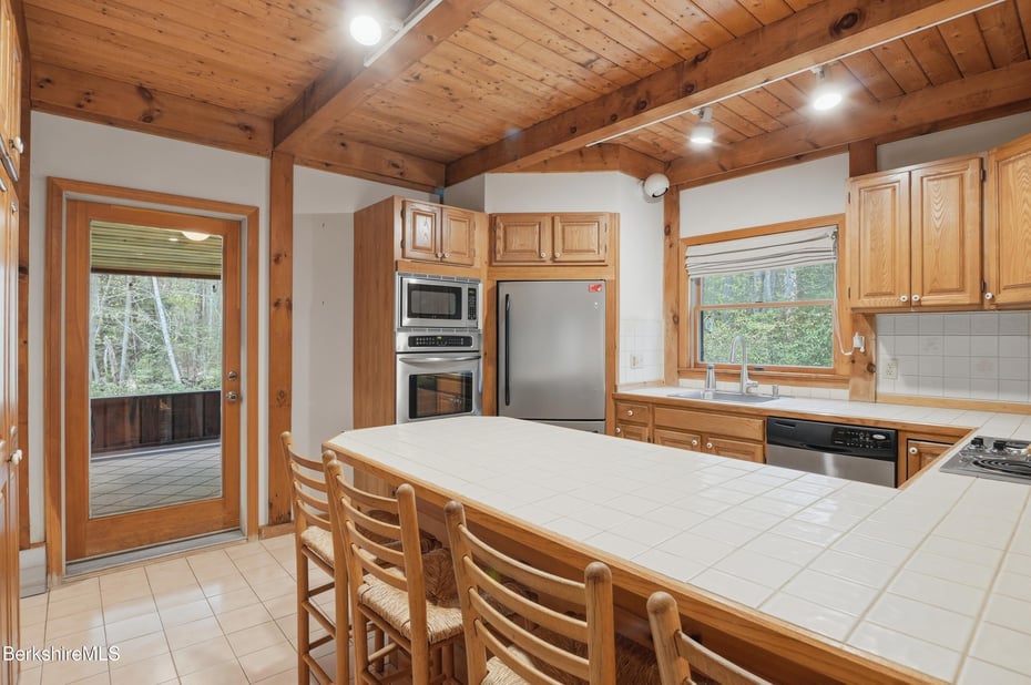 135 Mallard Dr Photo 16