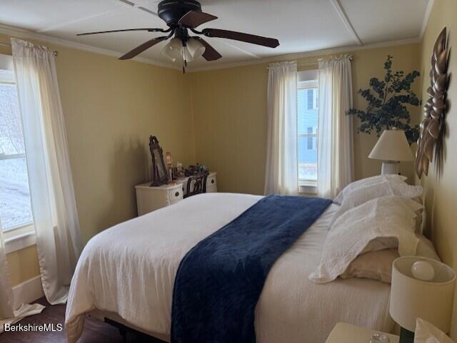 77 Carson Ave Photo 13