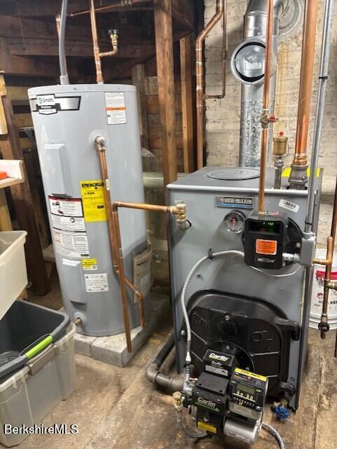 77 Carson Ave Photo 15