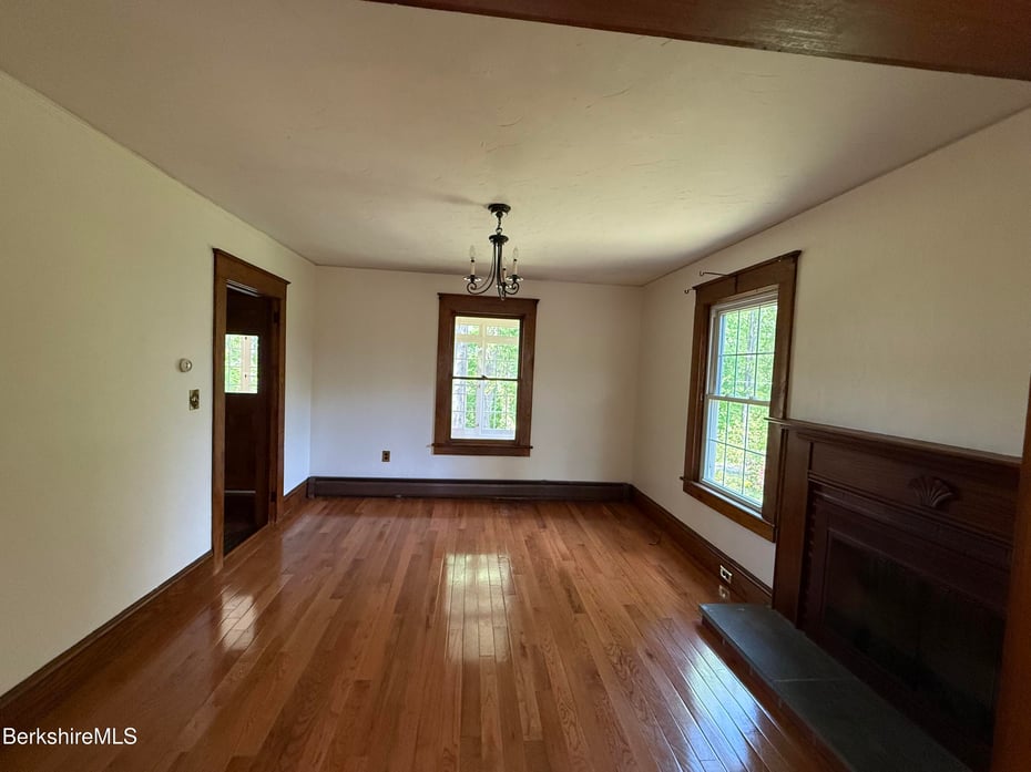 6 Beacon Hill Photo 22
