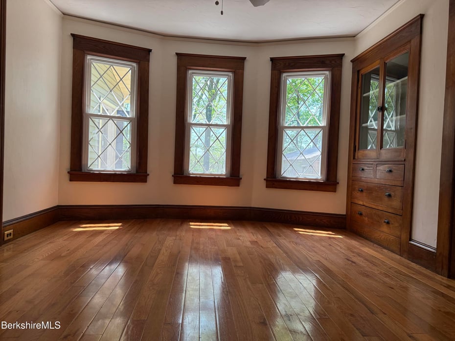 6 Beacon Hill Photo 19