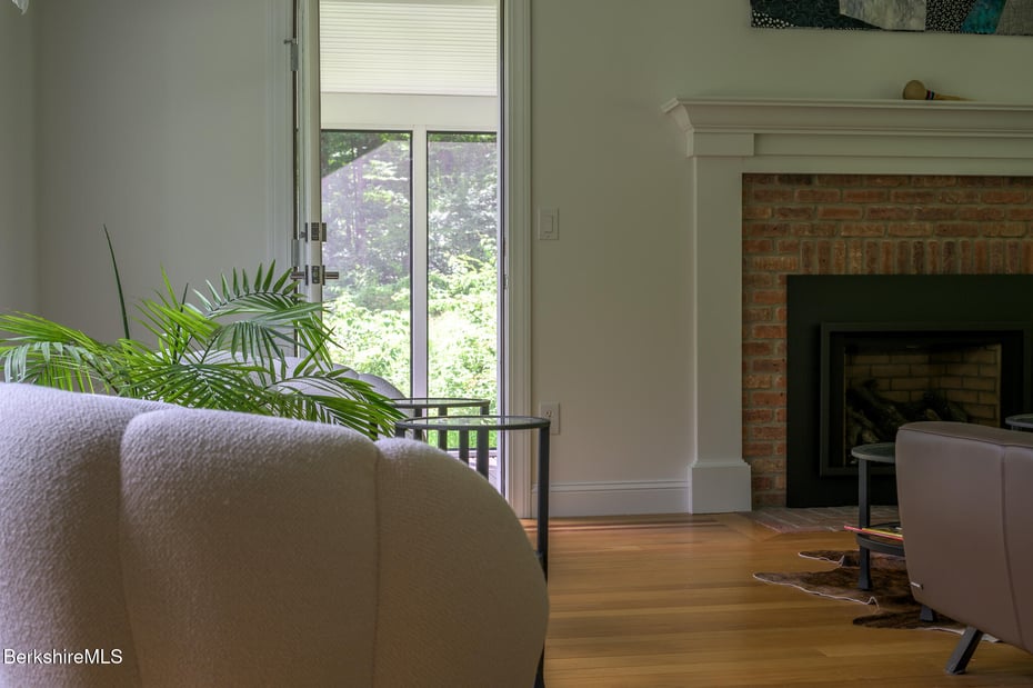 50 Old Village Rd Photo 25