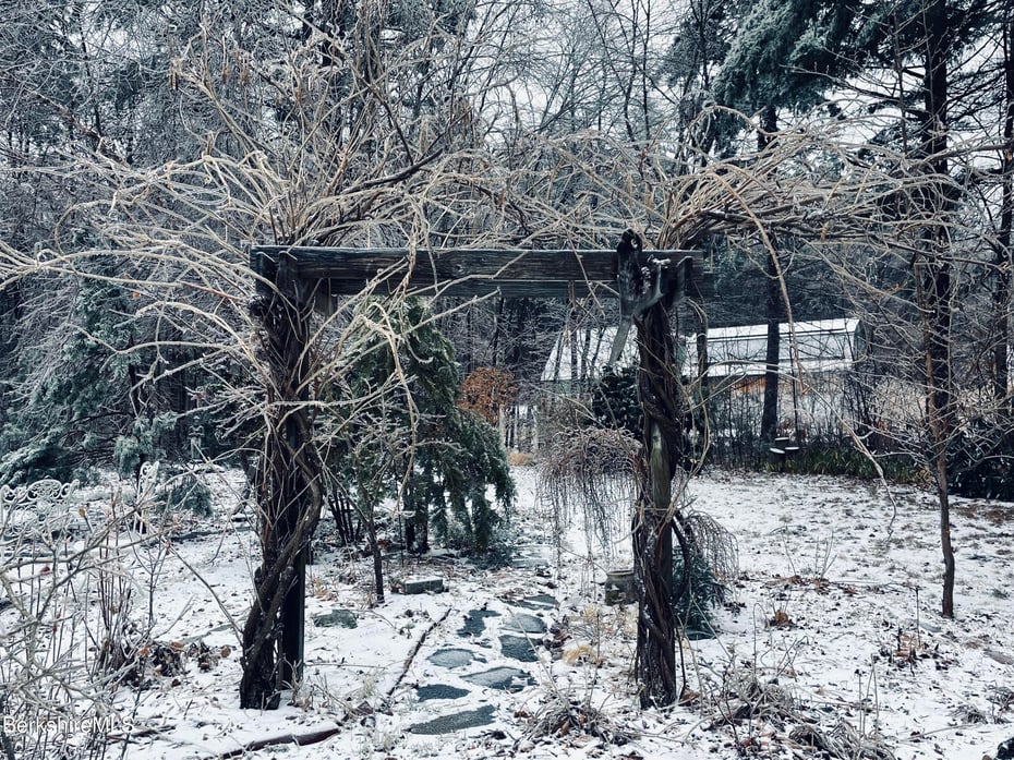 13 Jordan Rd Photo 43